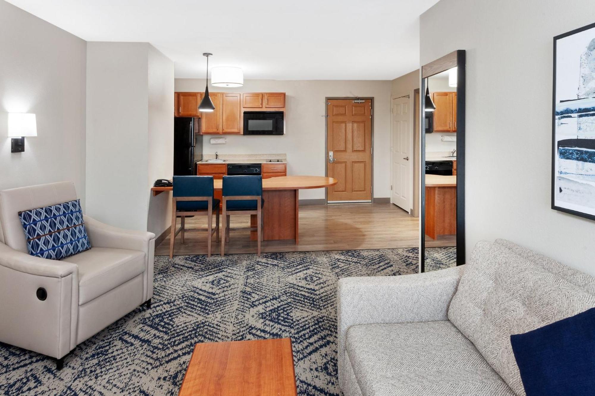 Hotel Candlewood Louisville North By Ihg