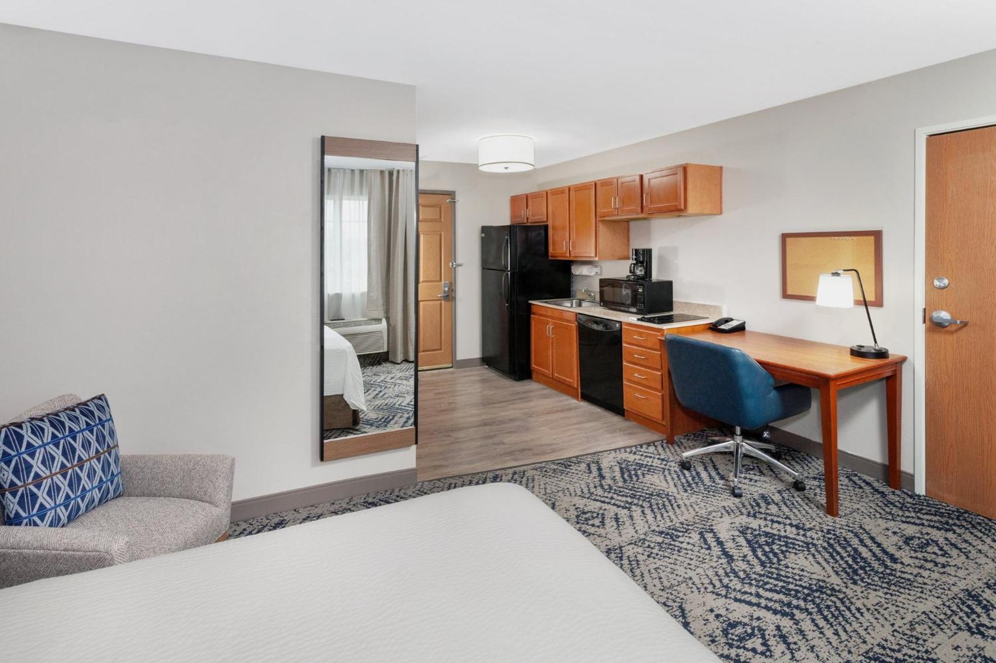 Hotel Candlewood Louisville North By Ihg Clarksville (Clark County)