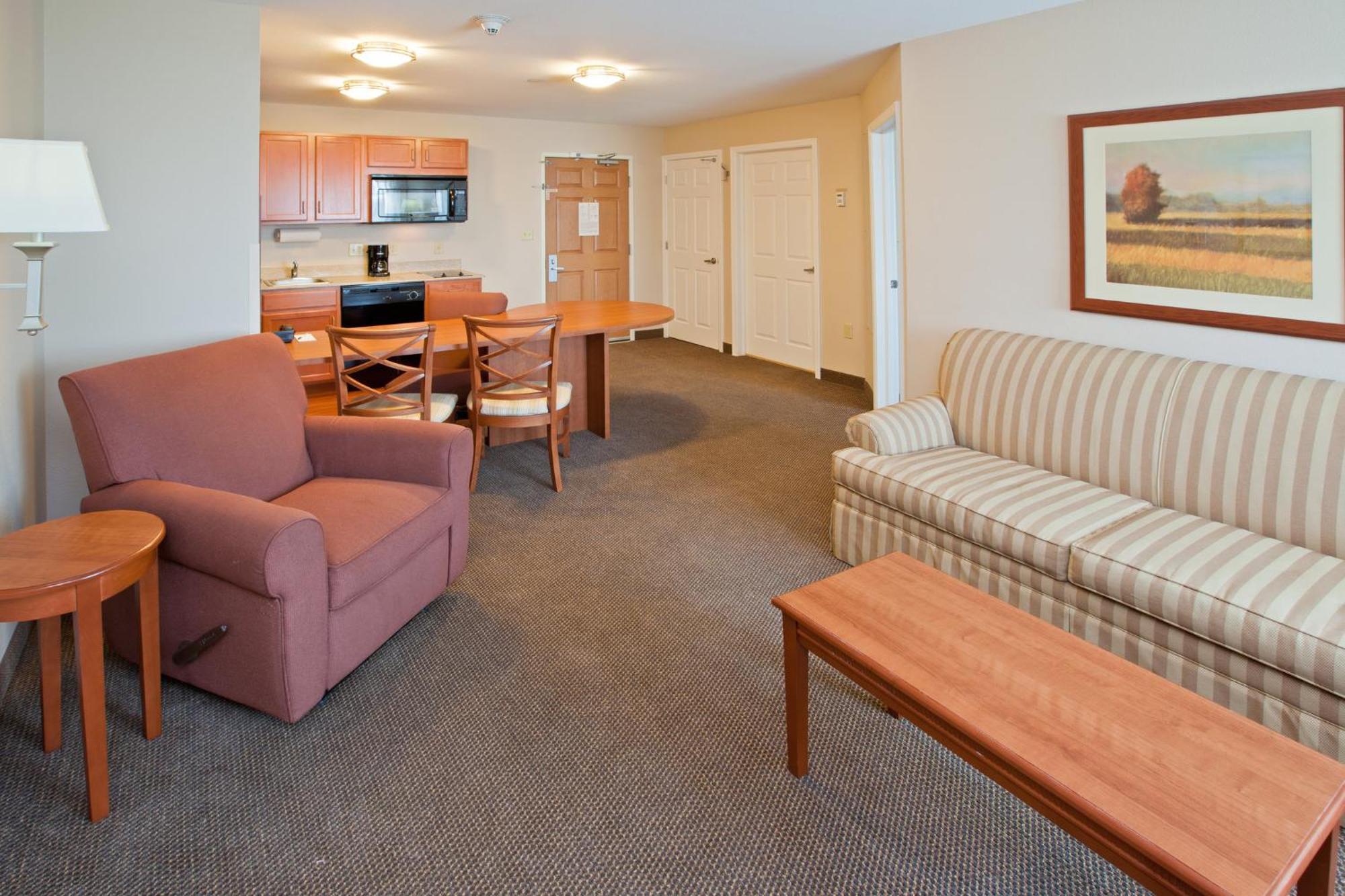Hotel Candlewood Louisville North By Ihg 2*
